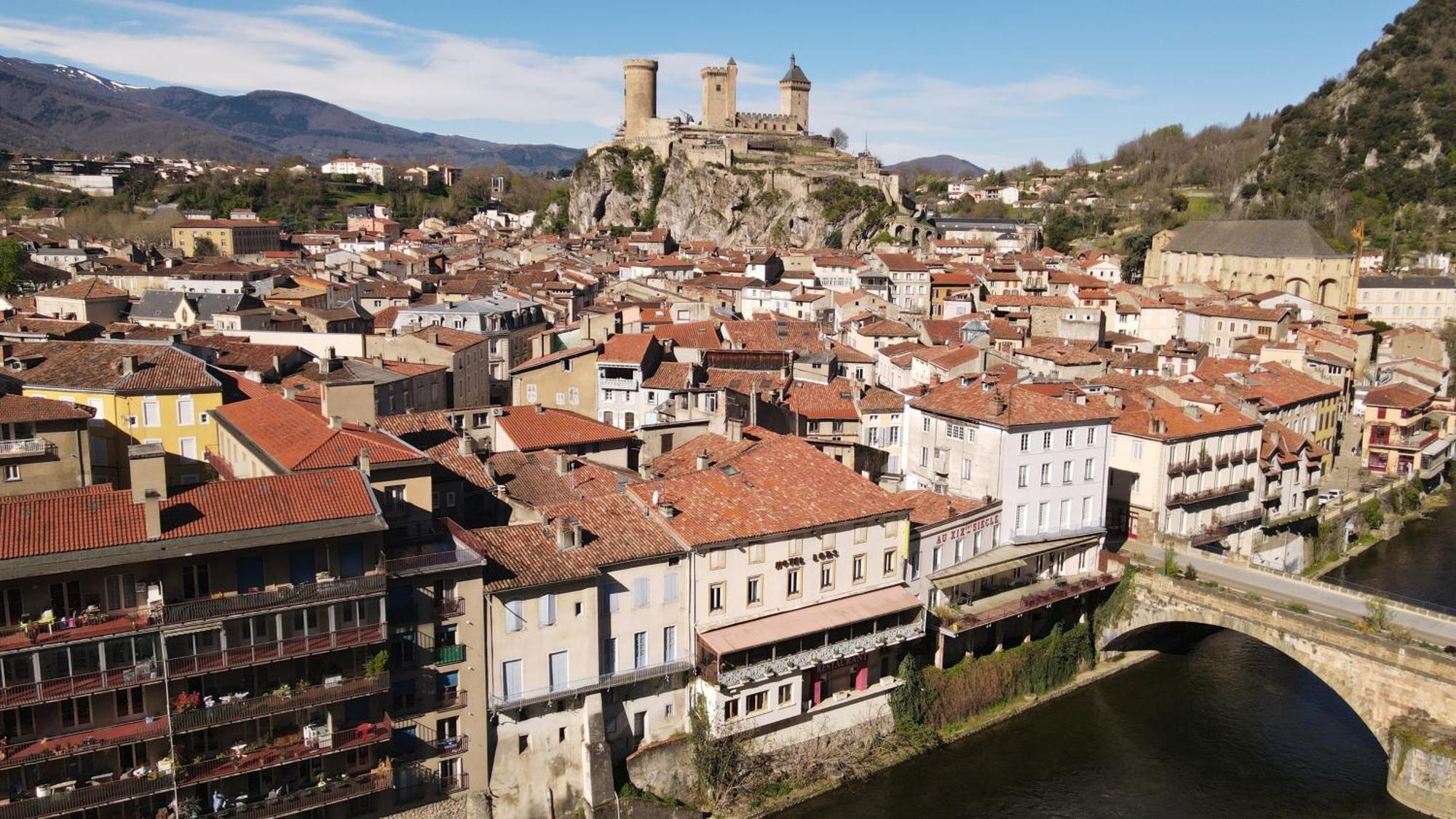 Hotel Le Lons Foix Zewnętrze zdjęcie